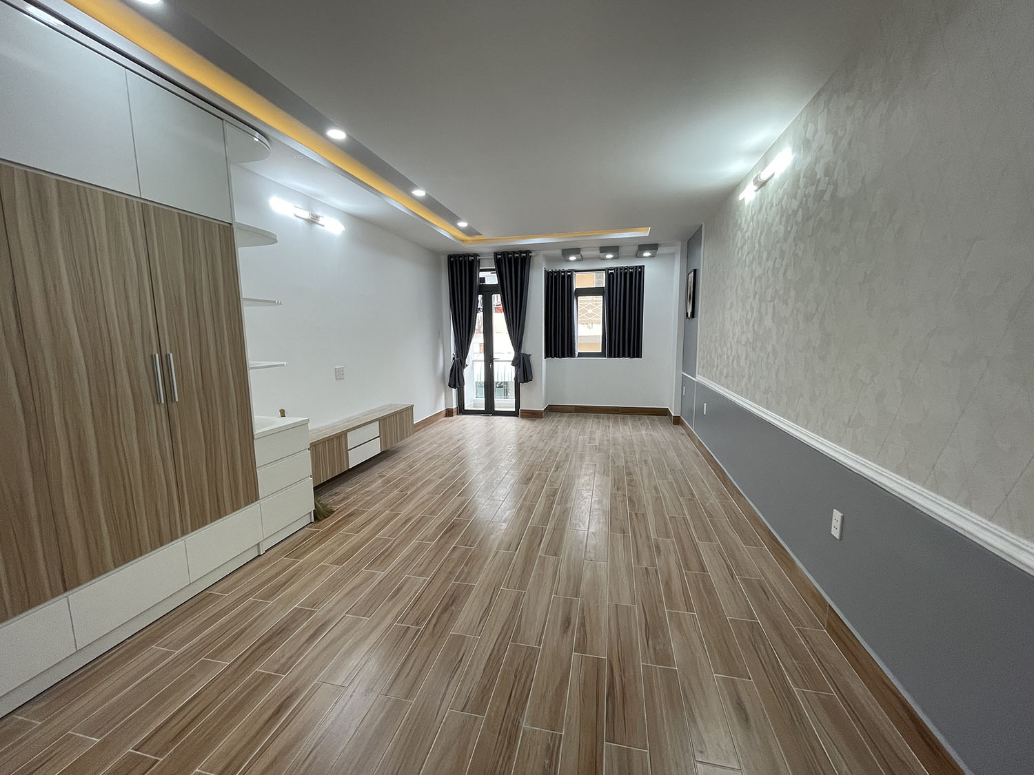Bán Nhà Nguyễn Công Hoan, Phú Nhuận Tuyệt Phẩm nhà phố 4 lầu (4mx14m) t.kế Singapore sang trọng